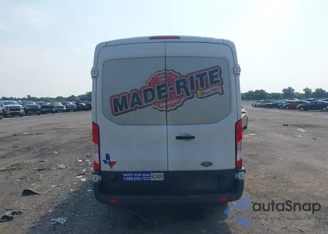 2017 Ford Transit-250 z USA, uszkodzony, nr VIN 1FTYR2DM2HKA70763